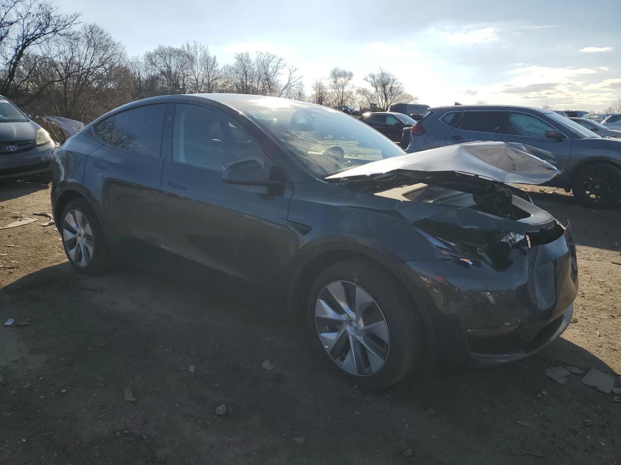 2024 TESLA MODEL Y - Image 4