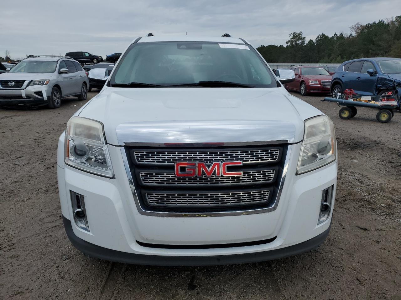 2013 GMC TERRAIN SL - Image 5