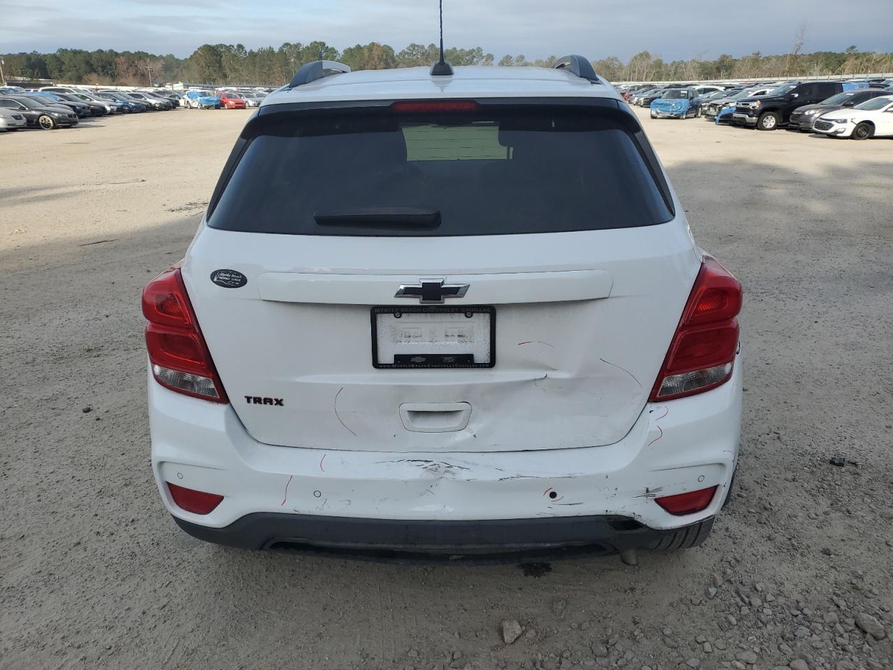 2018 CHEVROLET TRAX 1LT - Image 6