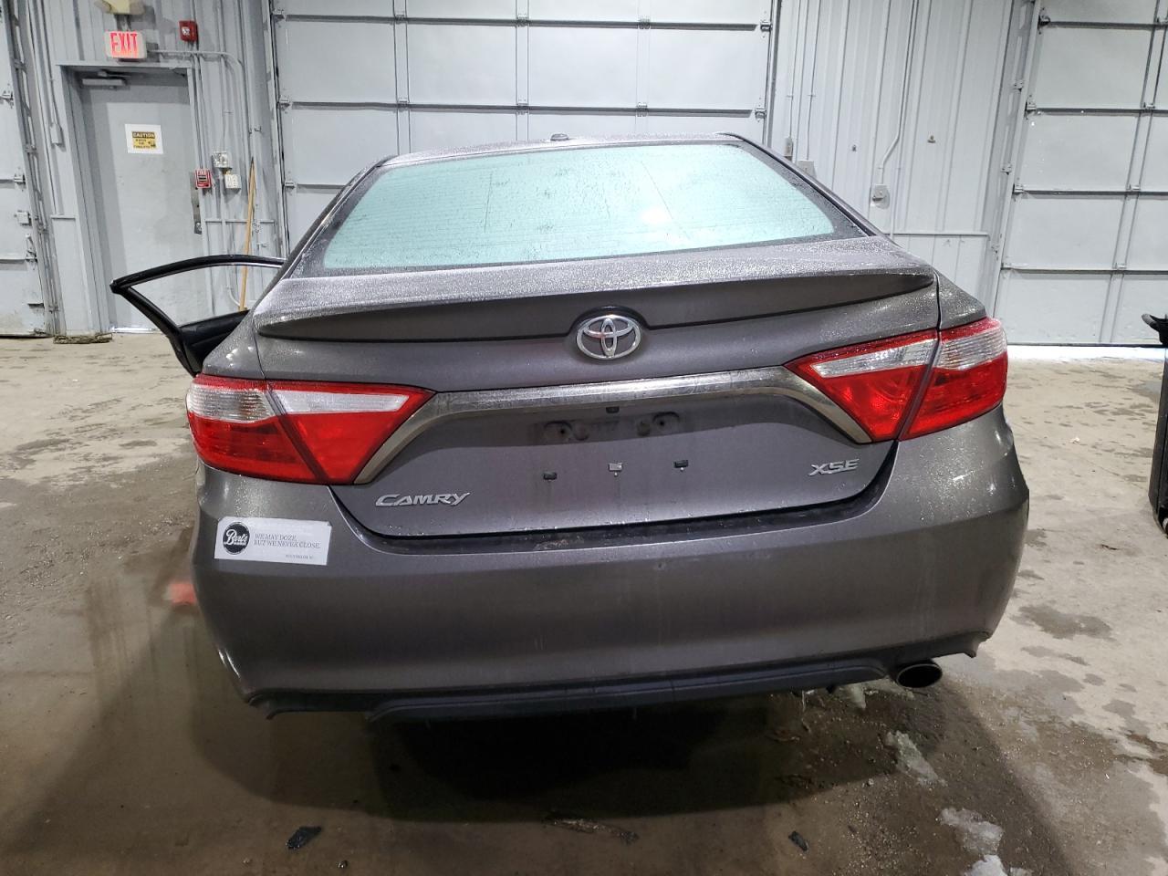2015 TOYOTA CAMRY LE - Фото 6
