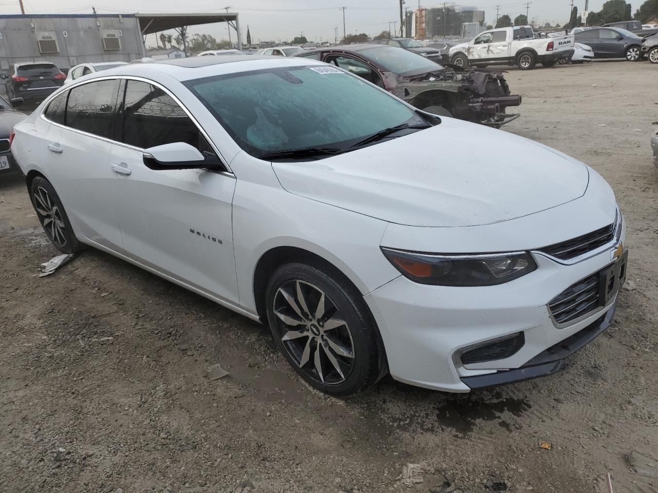 2017 CHEVROLET MALIBU LT - Image 4