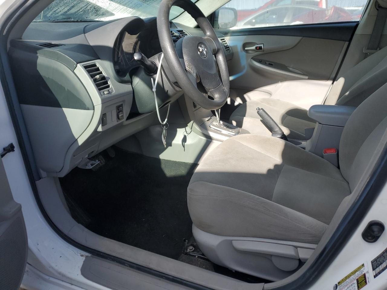 2013 TOYOTA COROLLA BA - Фото 7