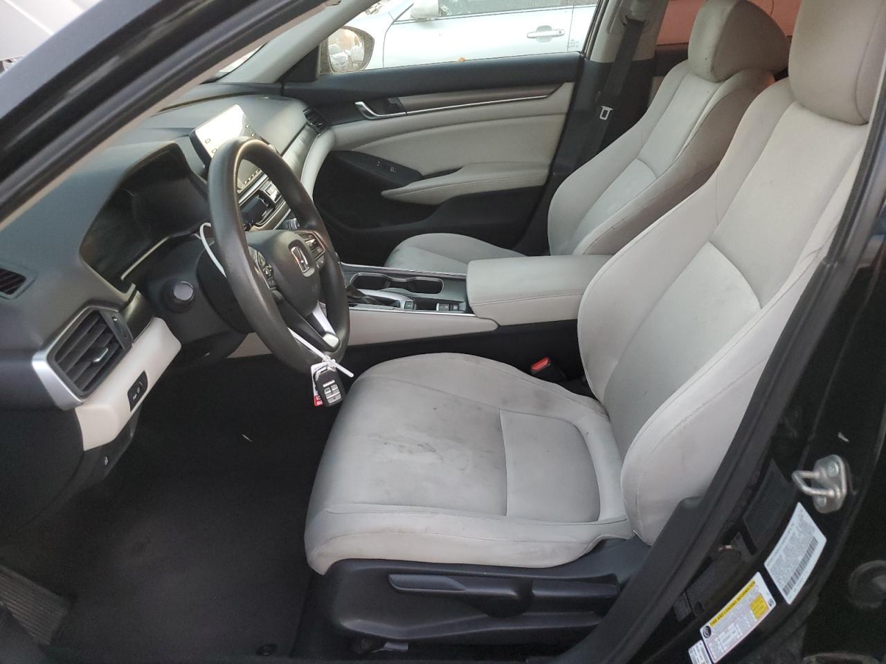 2018 HONDA ACCORD LX - Image 7