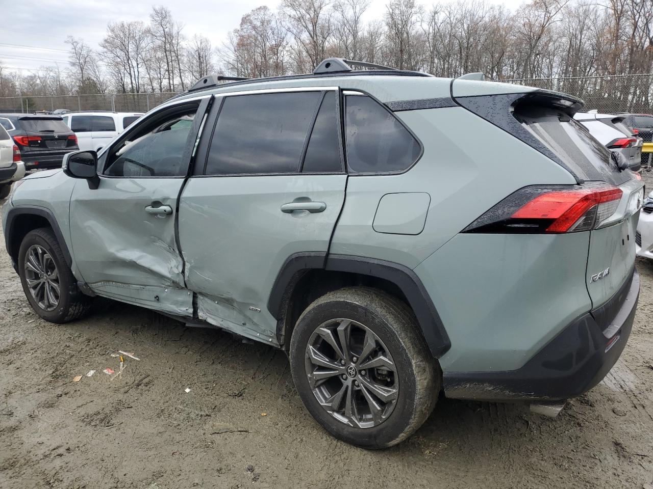 2022 TOYOTA RAV4 XLE P - Image 2