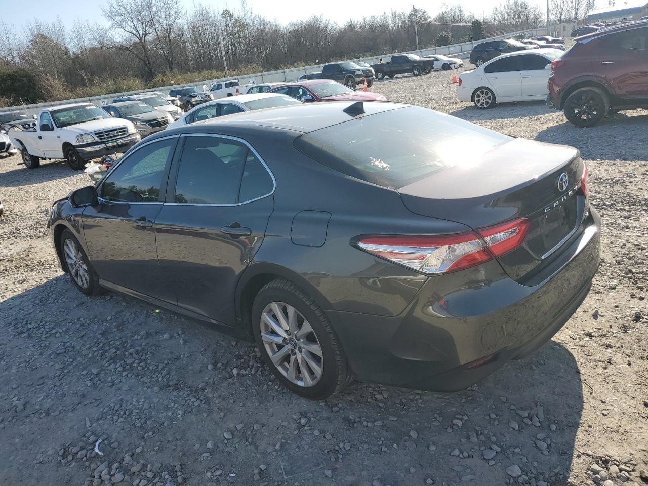 2020 TOYOTA CAMRY LE - Фото 2