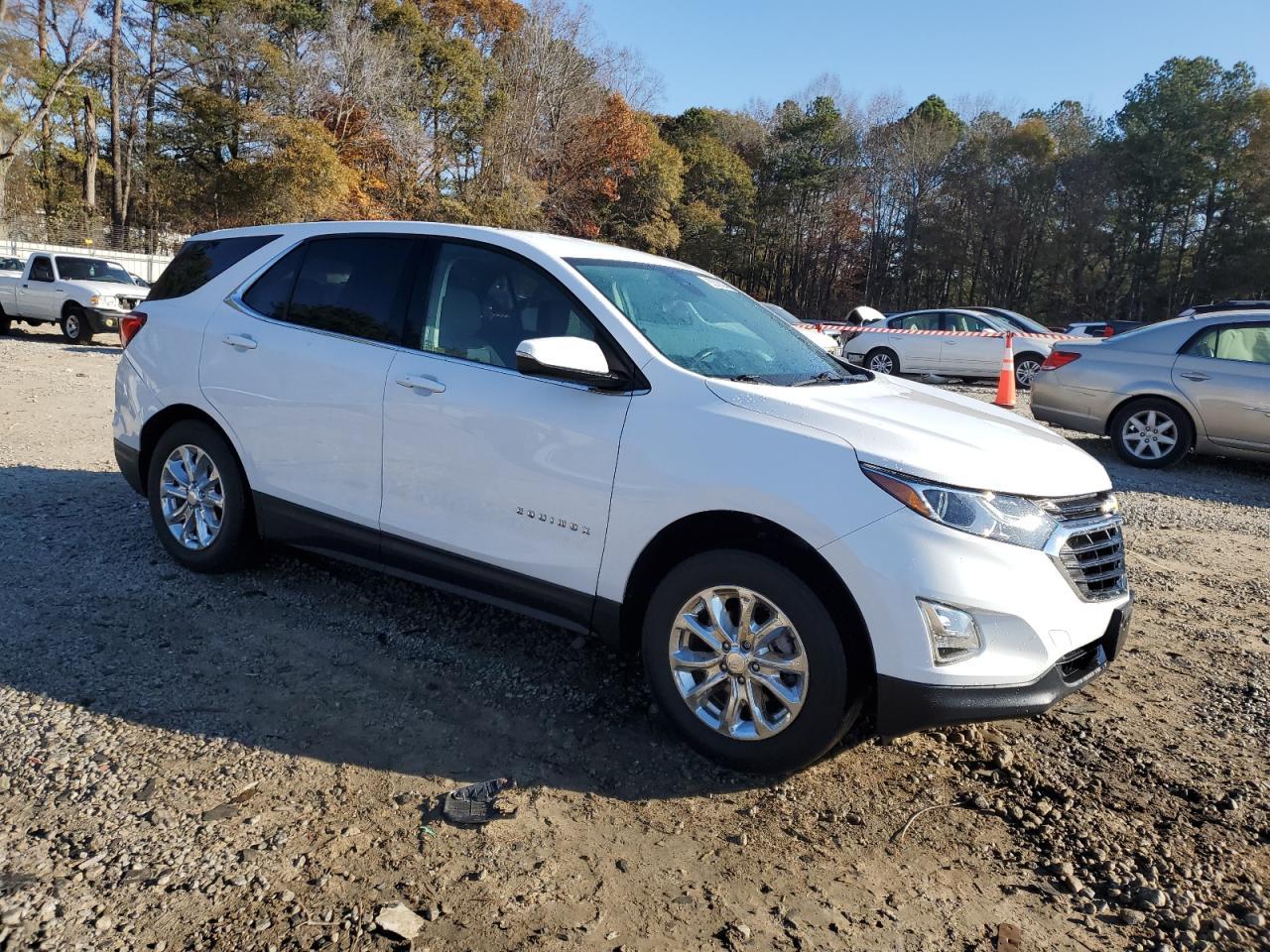 2019 CHEVROLET EQUINOX LT - Image 4
