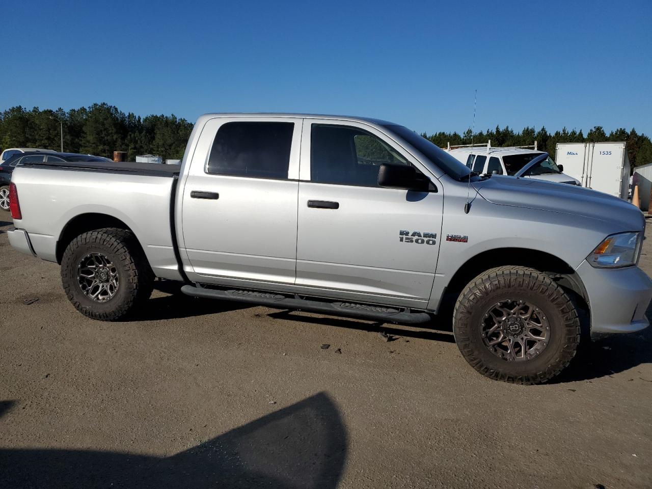 2015 RAM 1500 ST - Image 4