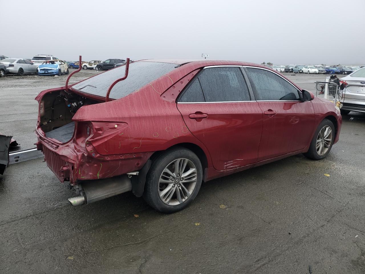 2017 TOYOTA CAMRY LE - Фото 3