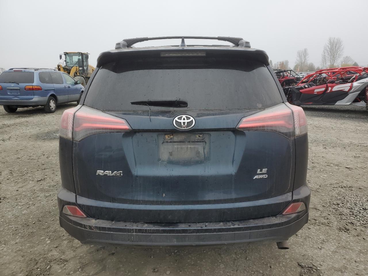 2018 TOYOTA RAV4 LE - Image 6