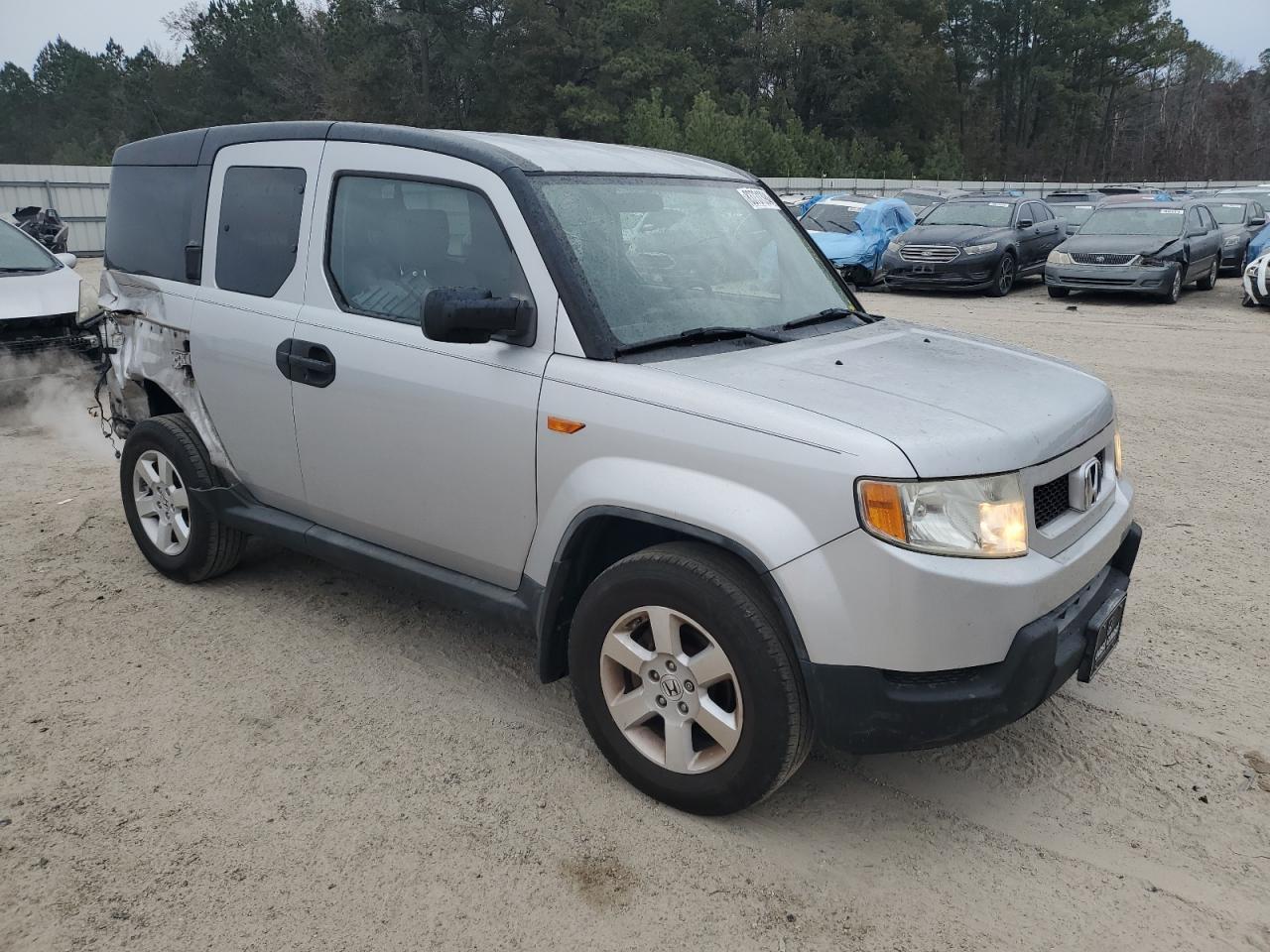 2011 HONDA ELEMENT EX - Image 4