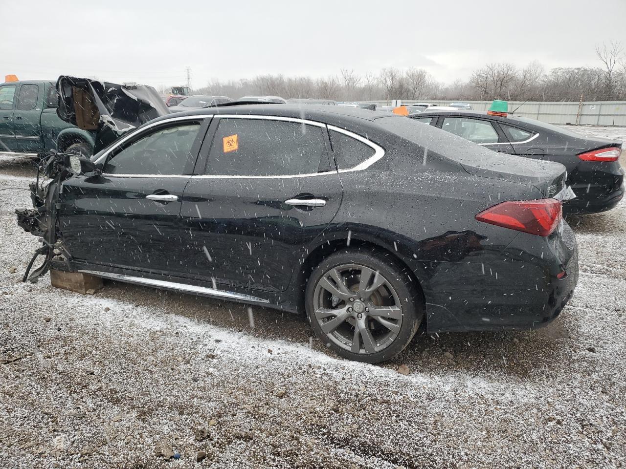 2015 INFINITI Q70L 3.7 - Image 2