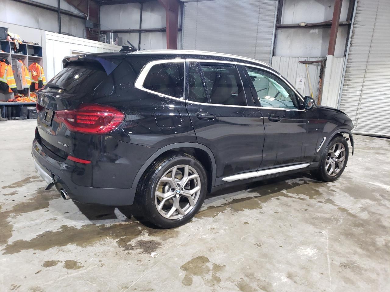 2021 BMW X3 XDRIVE3 - Фото 3