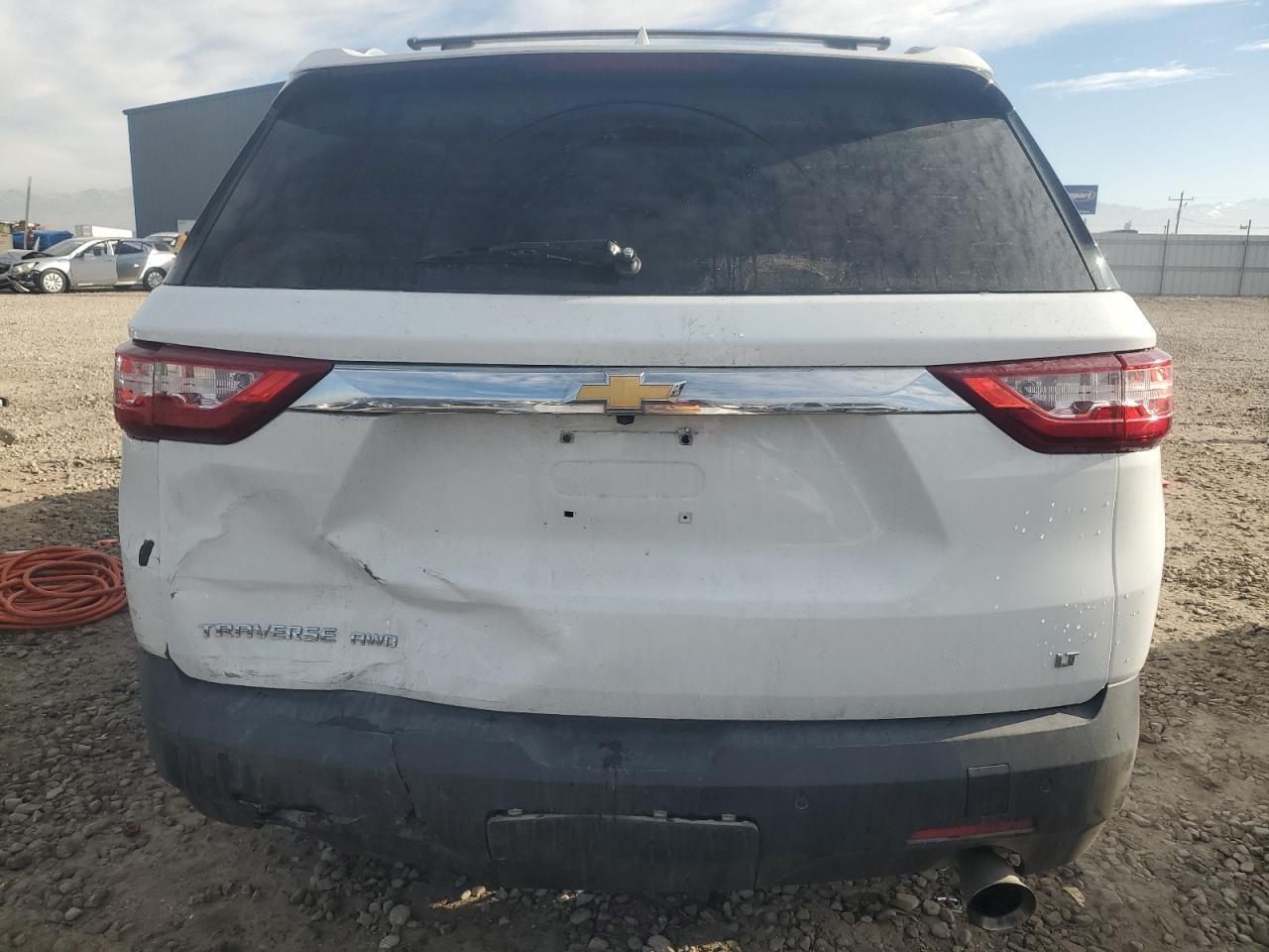 2018 CHEVROLET TRAVERSE L - Фото 6