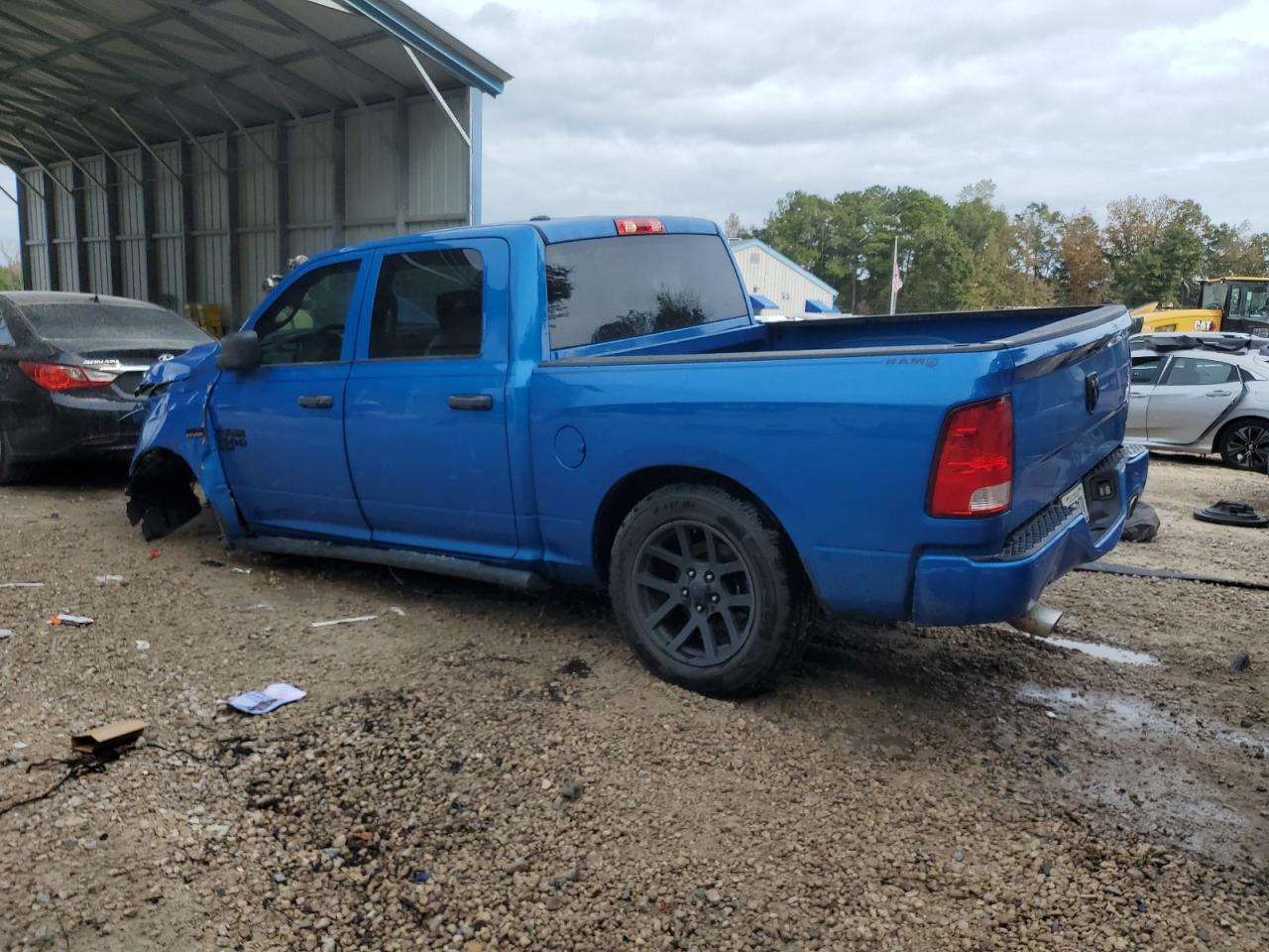 2019 RAM 1500 CLASS - Фото 2