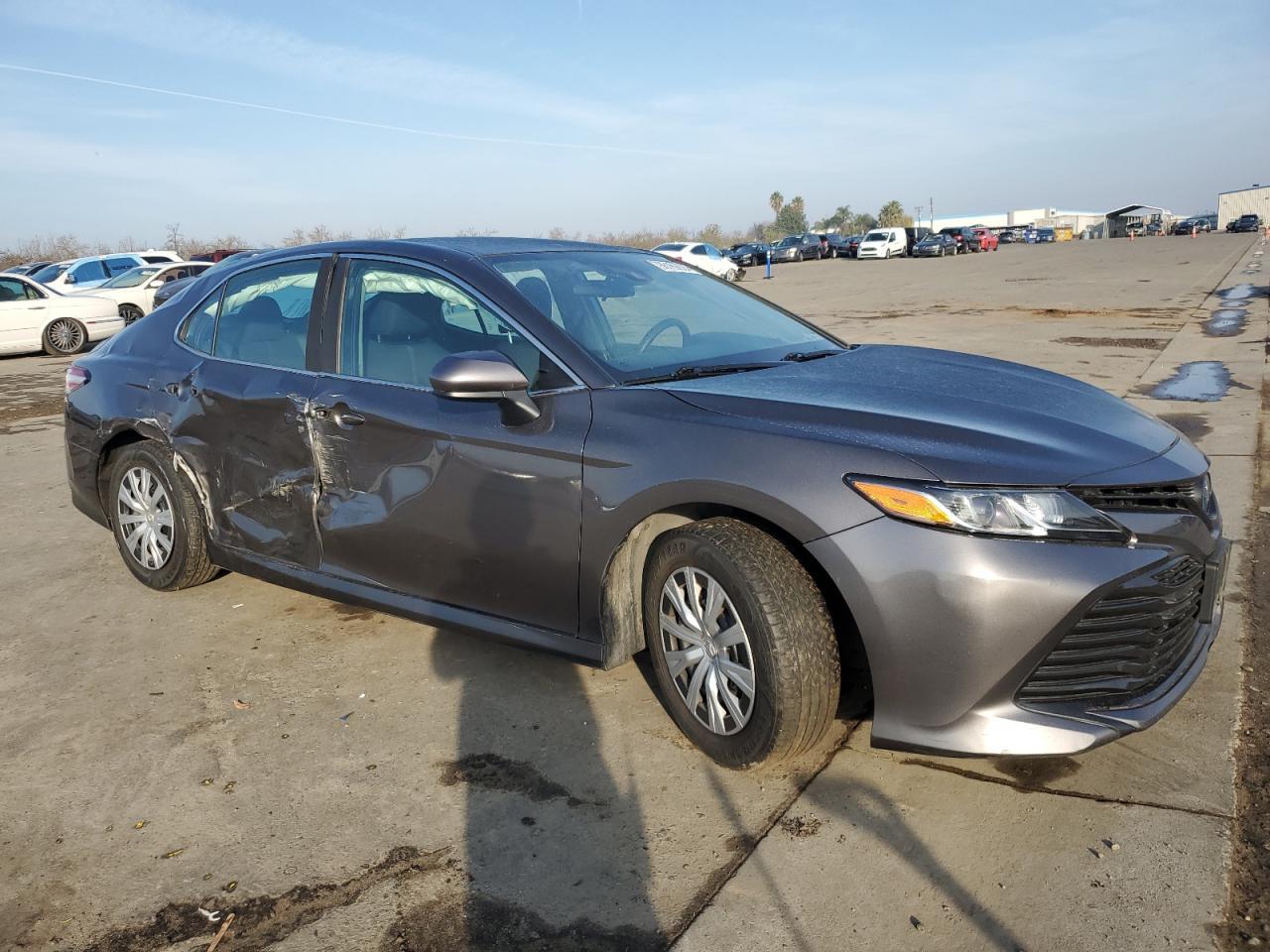 2020 TOYOTA CAMRY LE - Фото 4