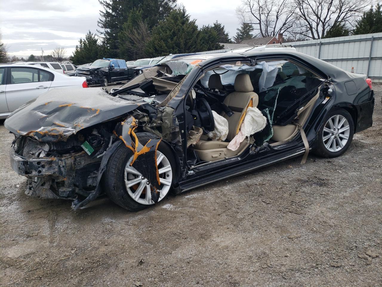 2014 TOYOTA CAMRY L
