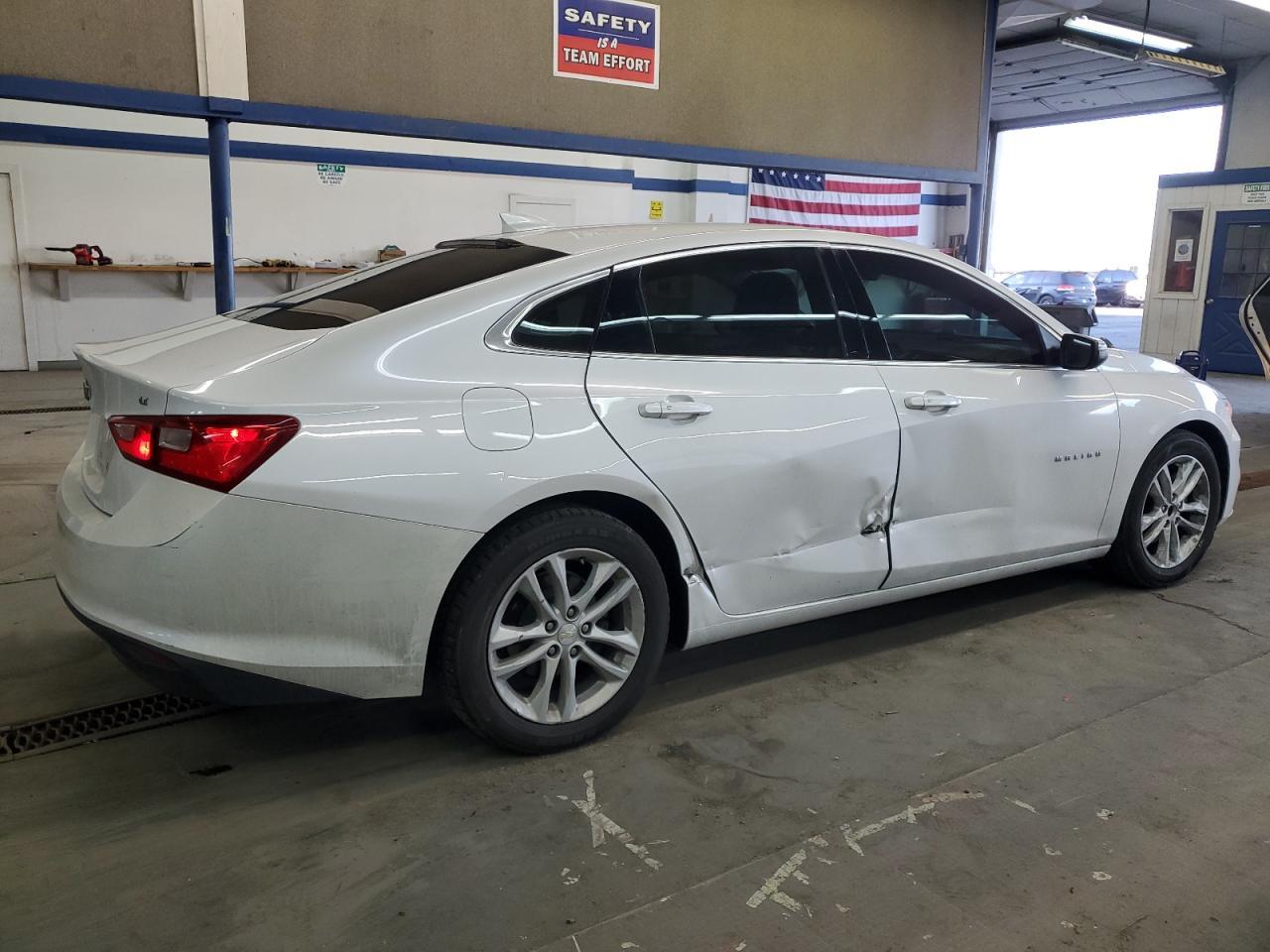 2017 CHEVROLET MALIBU LT - Image 3