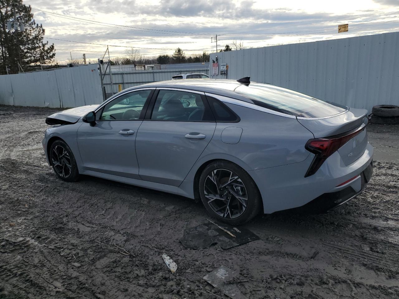 2025 KIA K5 GT LINE - Image 2