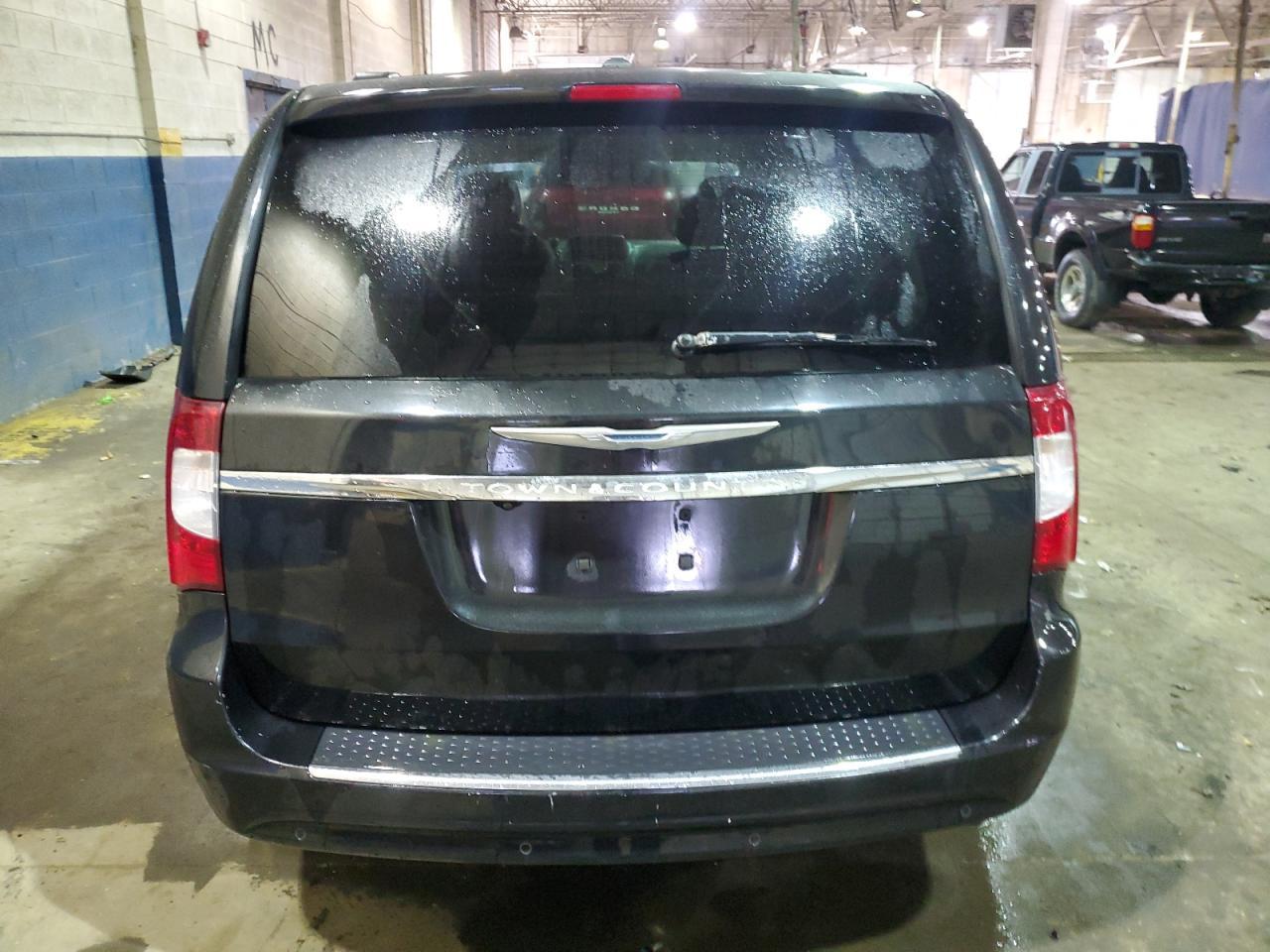 2014 CHRYSLER TOWN & COU - Фото 6
