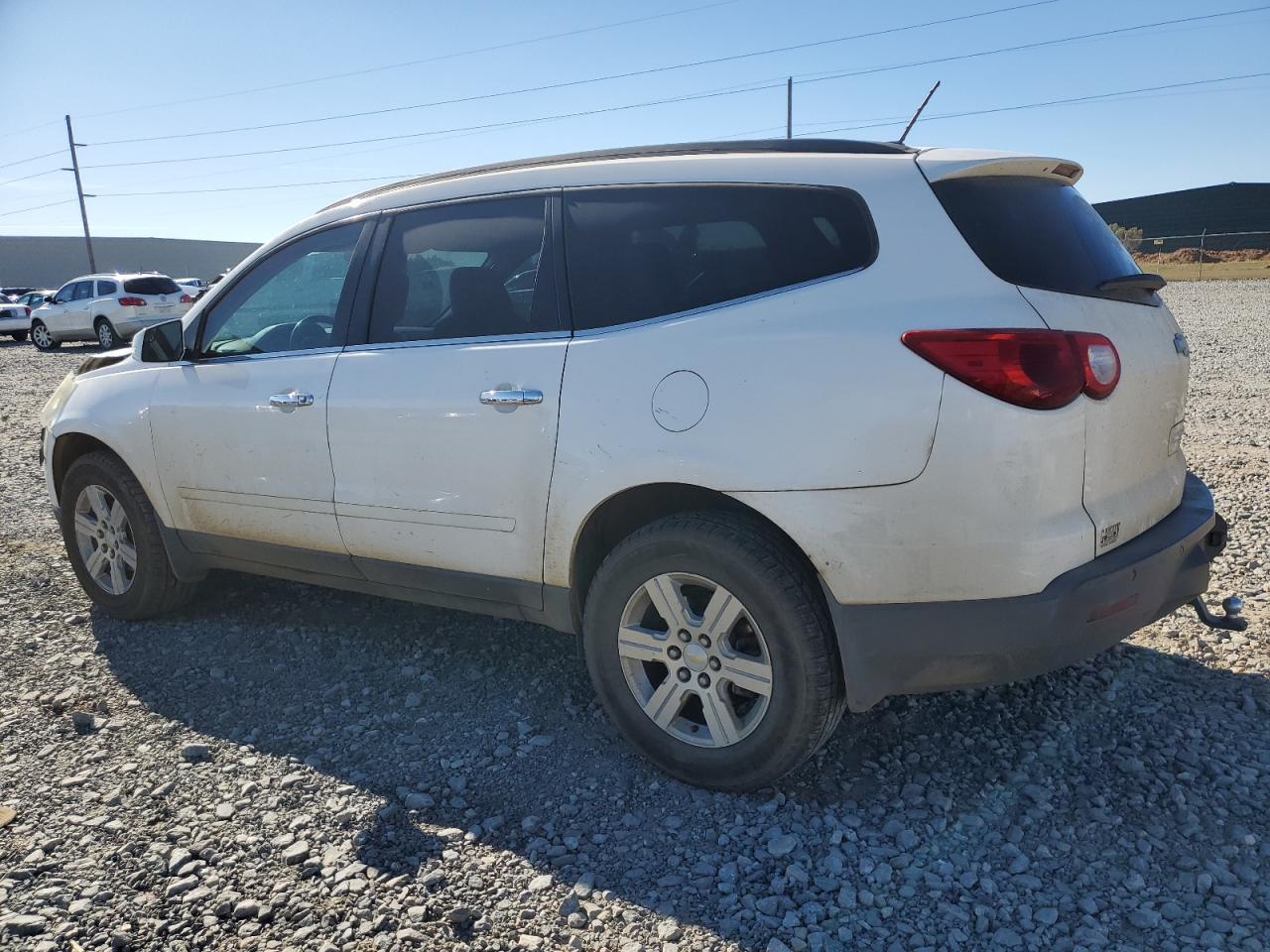 2011 CHEVROLET TRAVERSE L - Фото 2