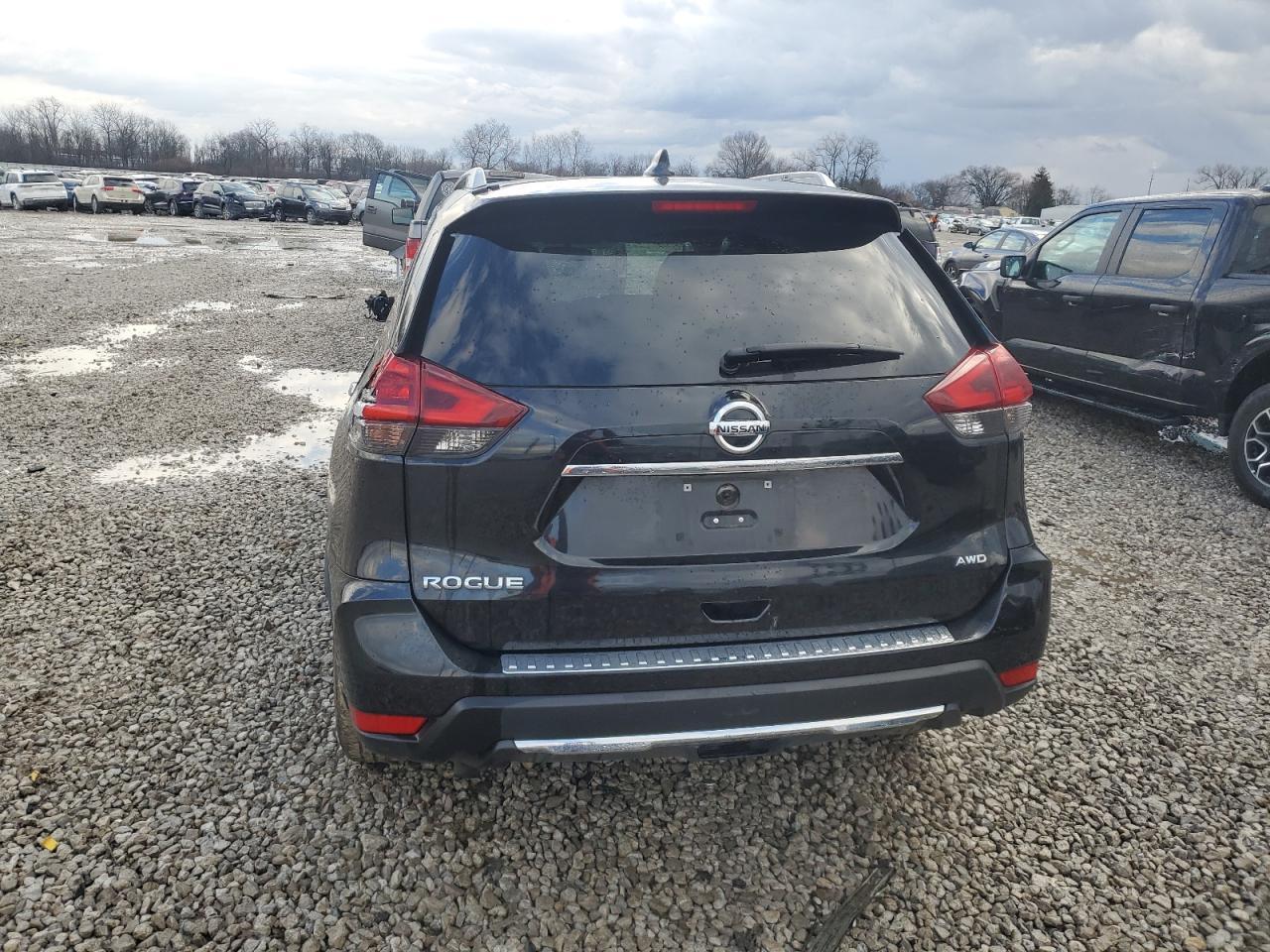 2018 NISSAN ROGUE S - Image 6