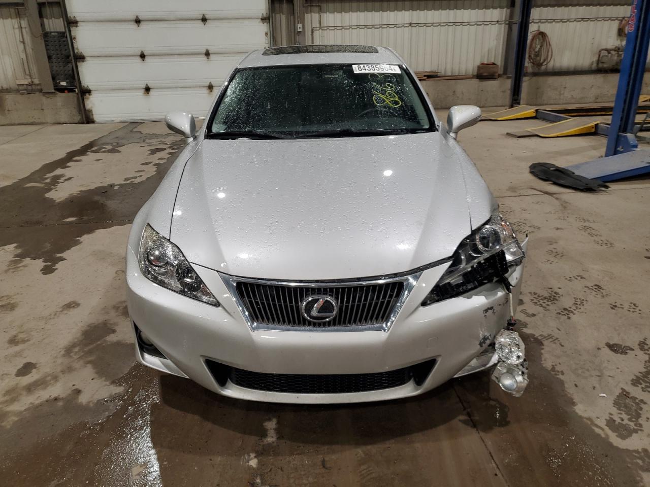 2011 LEXUS IS 250 - Image 5