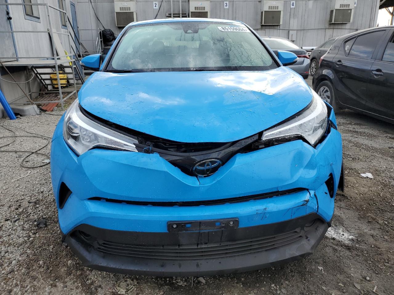2019 TOYOTA C-HR XLE - Фото 5
