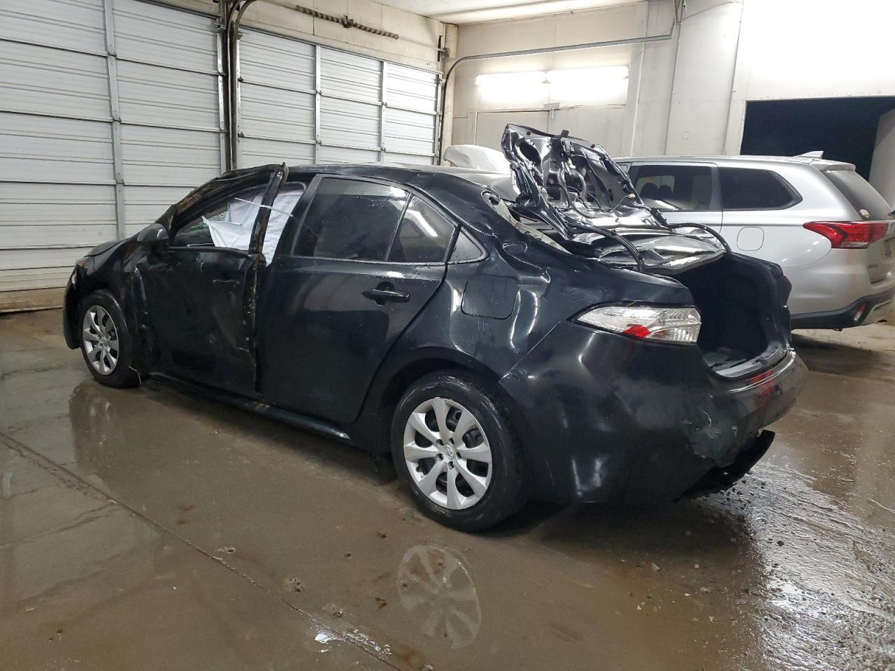 2022 TOYOTA COROLLA LE - Image 2
