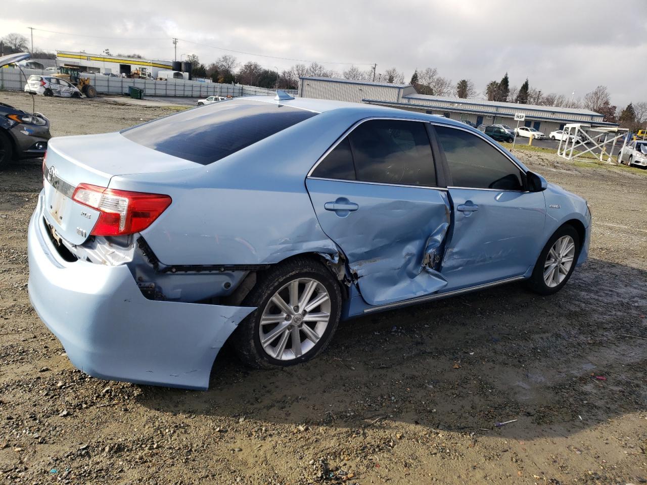 2012 TOYOTA CAMRY HYBR - Фото 3