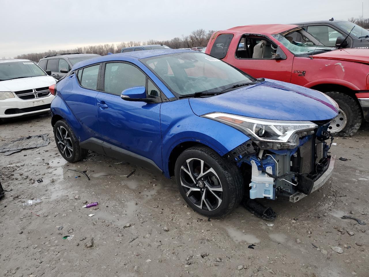 2018 TOYOTA C-HR XLE - Фото 4
