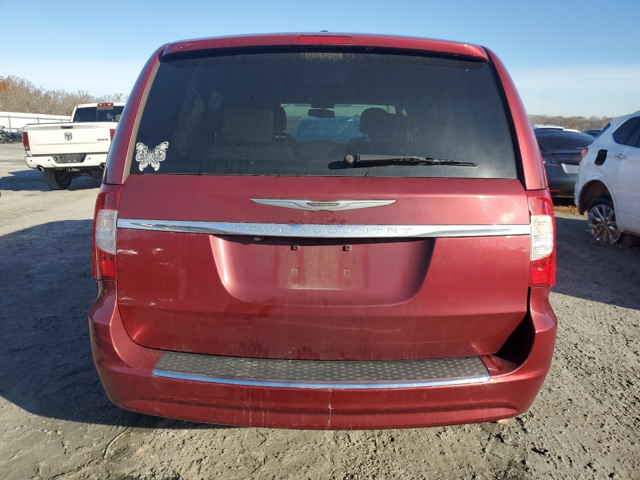 2014 CHRYSLER TOWN & COU - Image 6