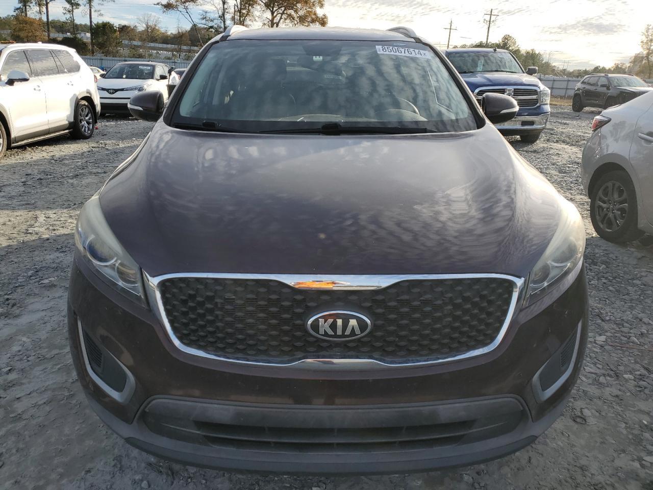 2016 KIA SORENTO LX - Image 5