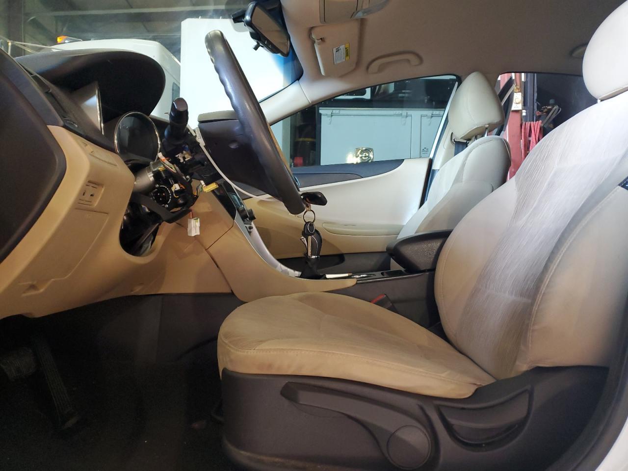 2013 HYUNDAI SONATA GLS - Image 7