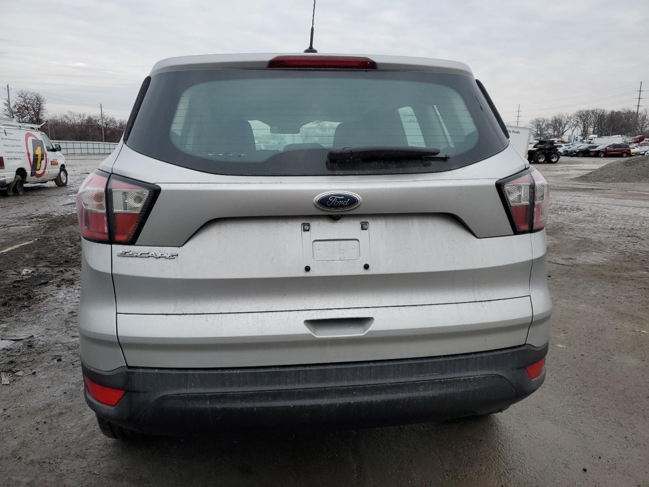 2017 FORD ESCAPE S - Image 6