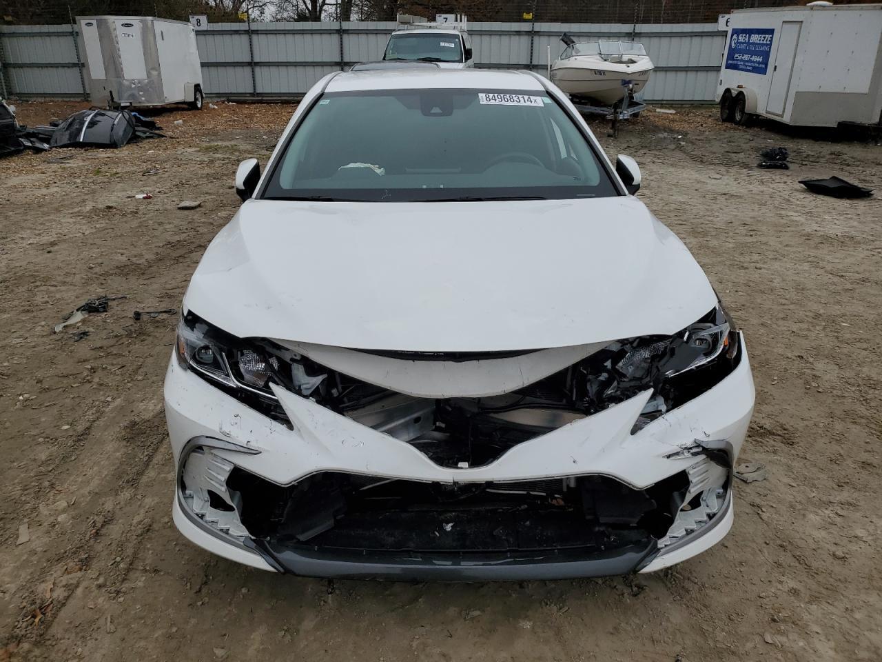 2023 TOYOTA CAMRY LE - Фото 5