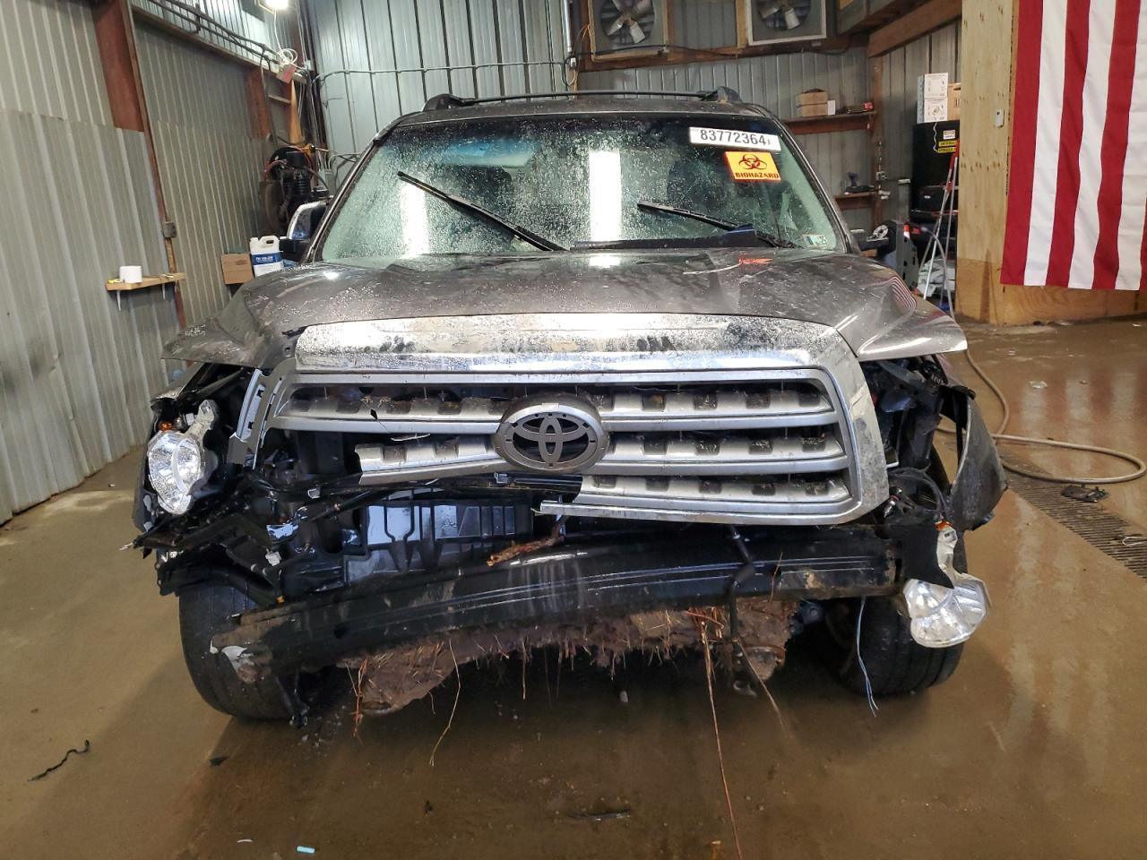 2016 TOYOTA SEQUOIA PL - Image 5