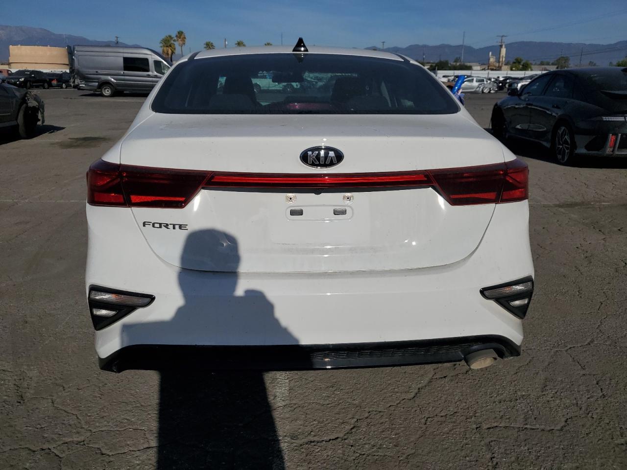 2021 KIA FORTE FE - Image 6