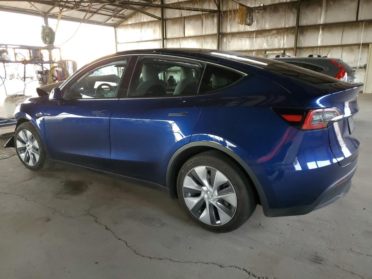 2023 TESLA MODEL Y - Фото 2