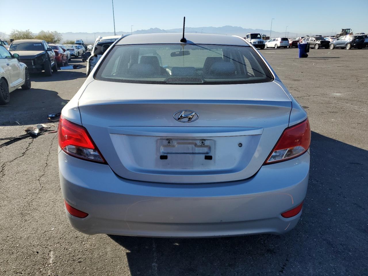 2017 HYUNDAI ACCENT SE - Image 6