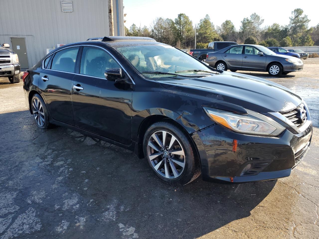 2017 NISSAN ALTIMA 2.5 - Фото 4