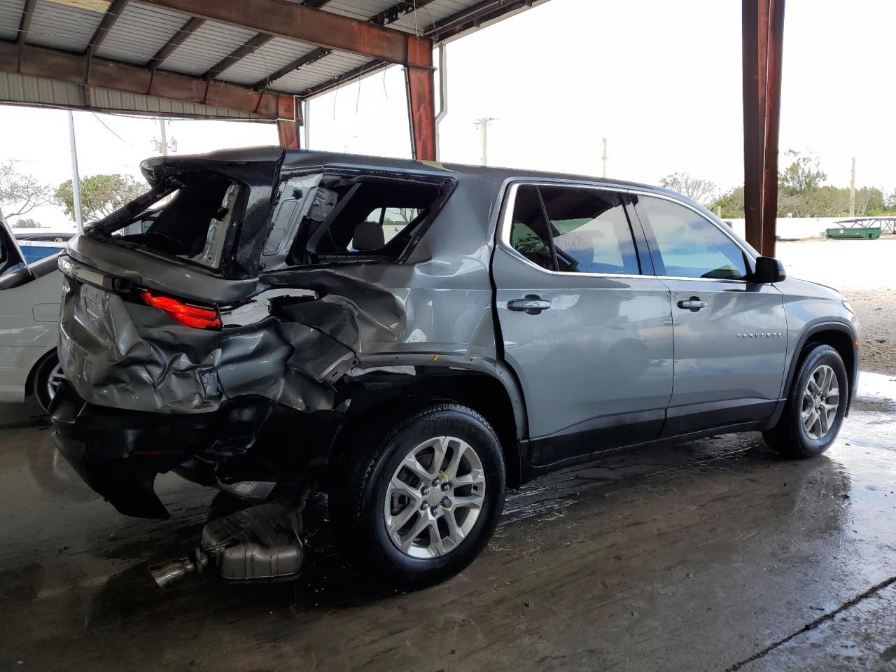 2023 CHEVROLET TRAVERSE L - Image 3