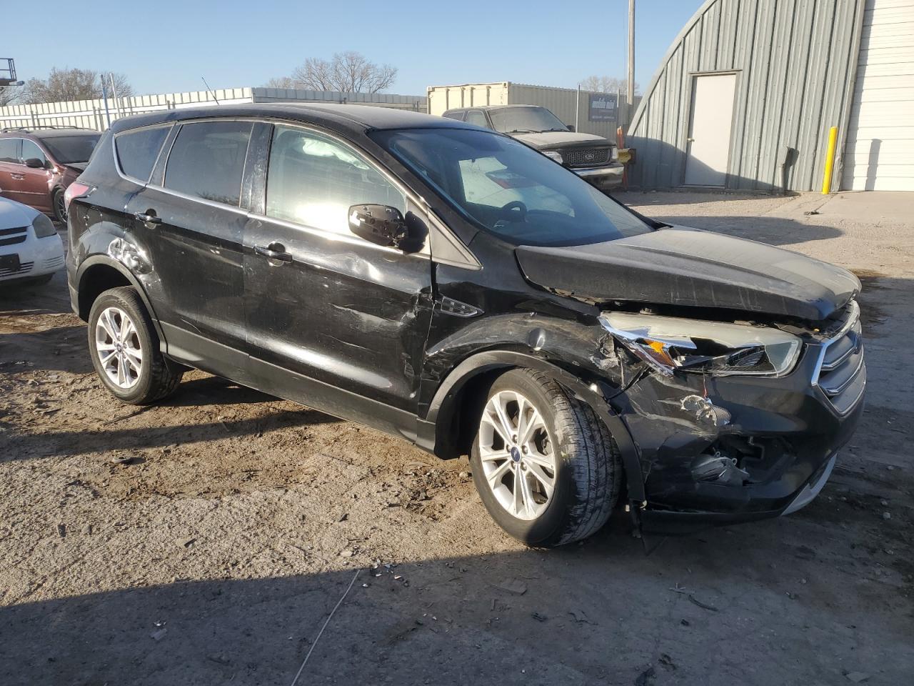 2017 FORD ESCAPE SE - Фото 4