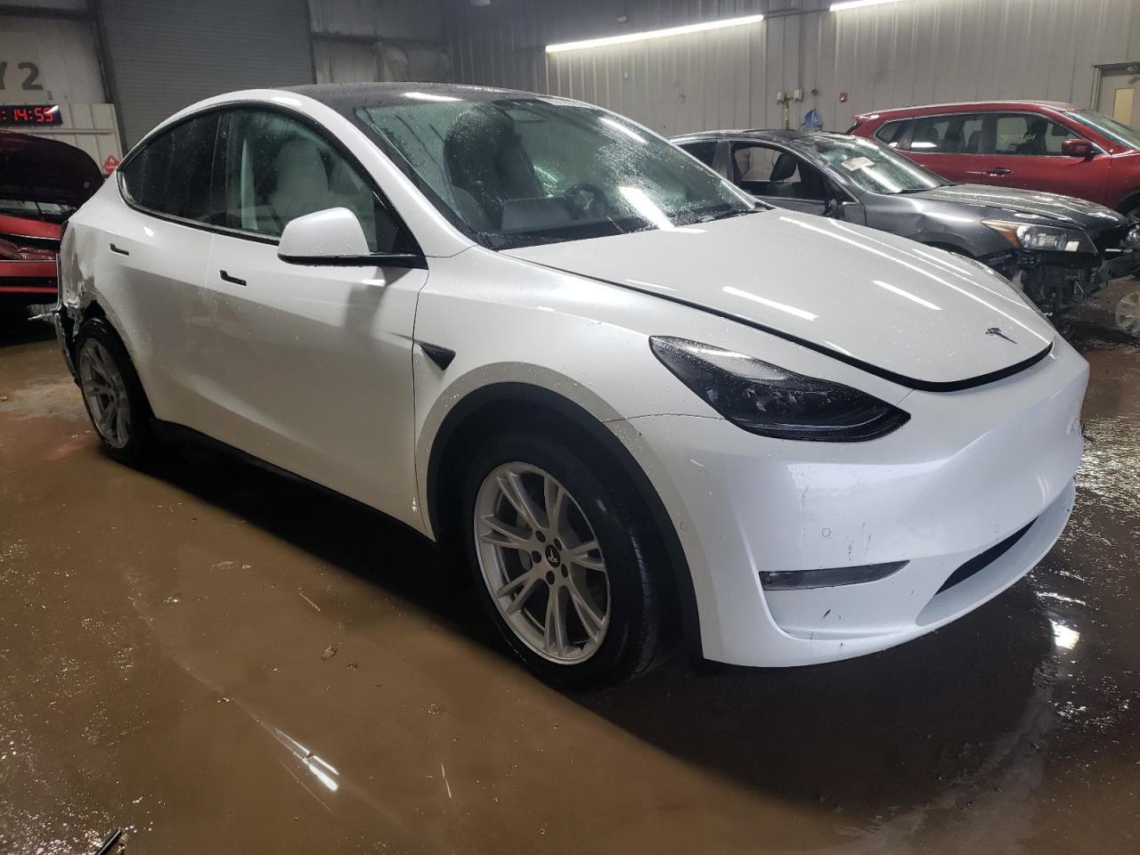 2022 TESLA MODEL Y - Image 4