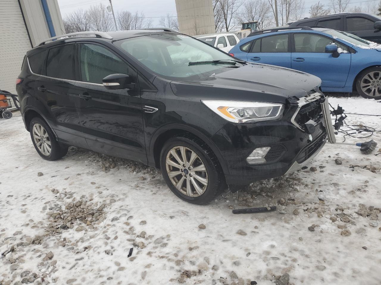 2017 FORD ESCAPE TIT - Image 4