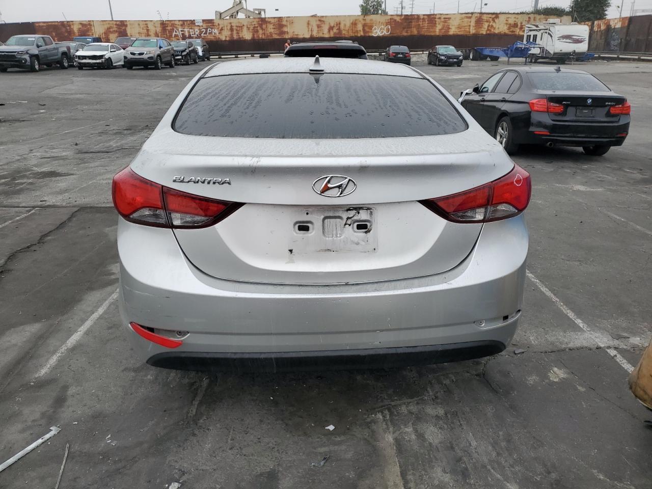 2015 HYUNDAI ELANTRA SE - Фото 6