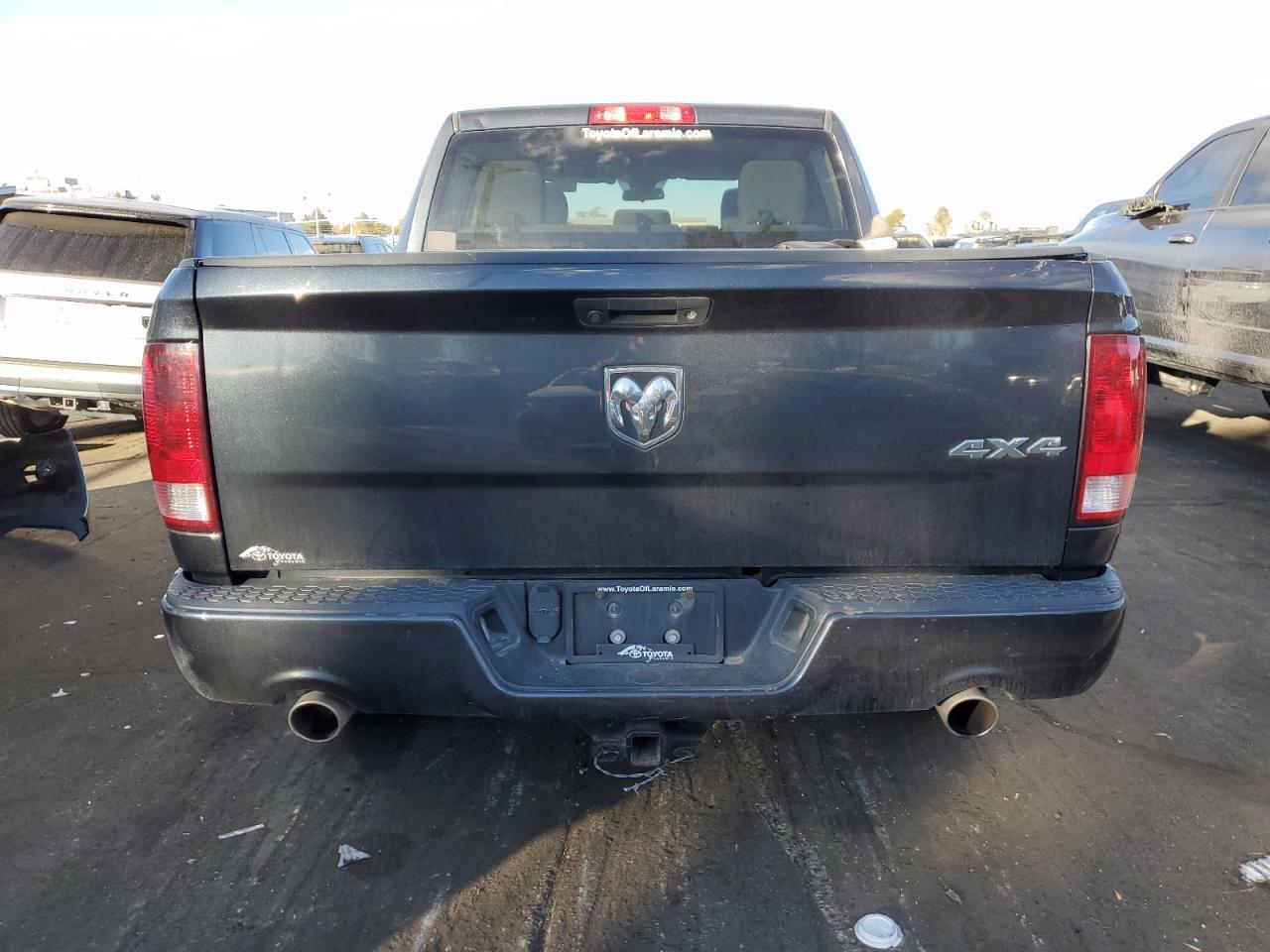 2017 RAM 1500 ST - Image 6