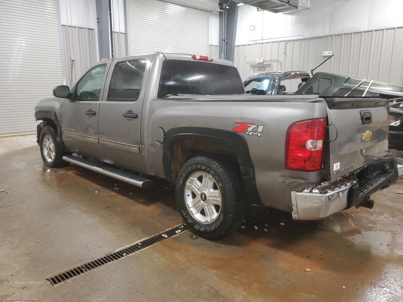2013 CHEVROLET SILVERADO - Image 2