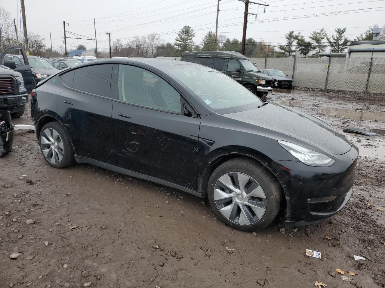 2023 TESLA MODEL Y - Фото 4