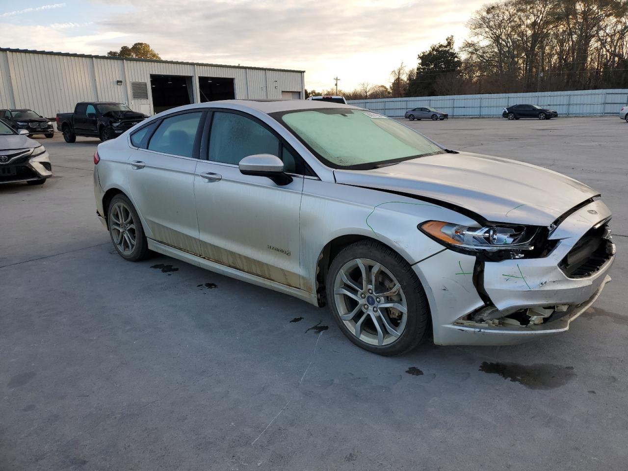 2017 FORD FUSION SE - Фото 4