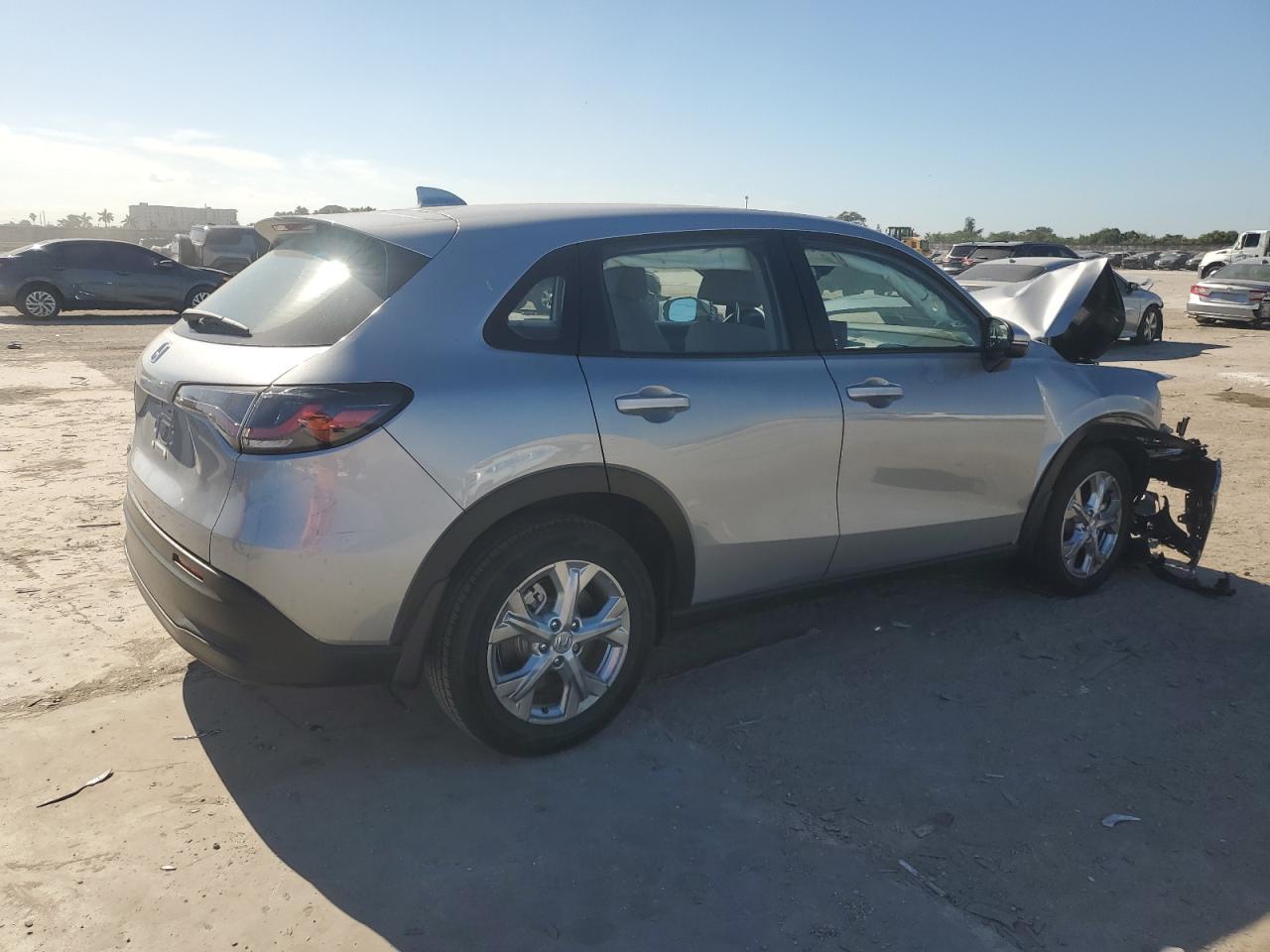 2025 HONDA HR-V LX - Image 3